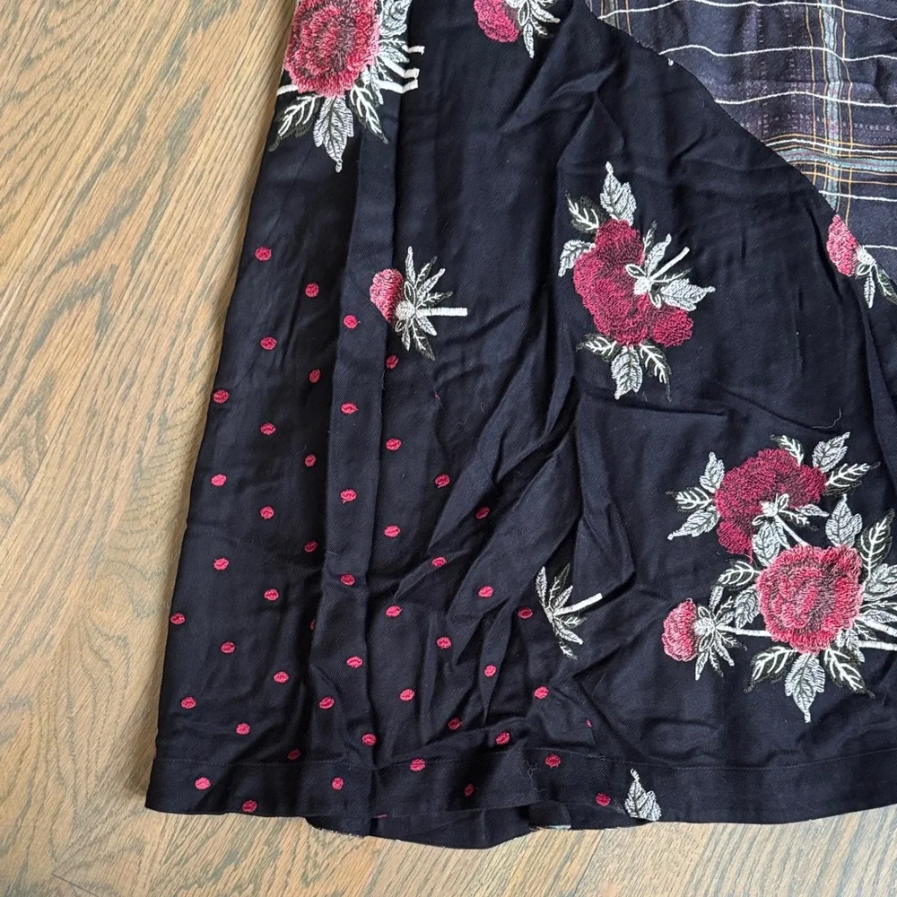 Maeve Black and Red Floral Plaid Midi Dress - Picture 2 of 9